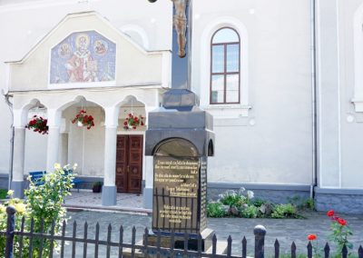 Crucea de piatră – Monument al Eroilor, Bozânta Mare, orașul Tăuții-Măgherăuș