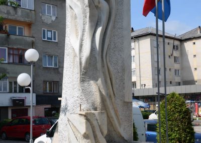 Vișeu de Sus – Monumentul „Flacăra” închinat Eroilor căzuți pentru Neam și Țară